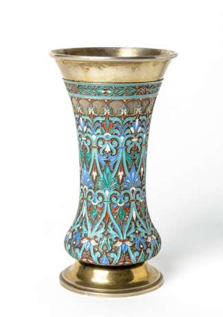 Aufwendig emaillierte silberne Vase - Foto 1