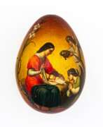 Eier. Seltenes Lack-Osterei mit Verehrung des Jesuskindes durch Engel 