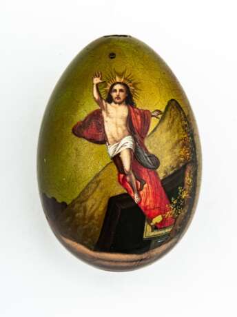 Lack-Osterei mit Auferstehung Jesu und rückseitigen Symbolen - фото 1