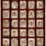 Seltene Arbeit mit 35 kleinen Gottesmutter-Ikonen mit Silberoklad en - photo 1