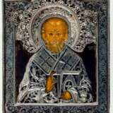 Ikone des heiligen Nikolaus mit Silberoklad aus Kazan (?) - фото 1