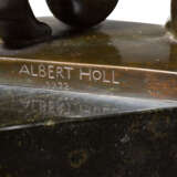 Albert Holl (1890 - 1970) - Bronzeskulptur "Stehender Knabe mit Kugel", datiert 1922 - фото 4