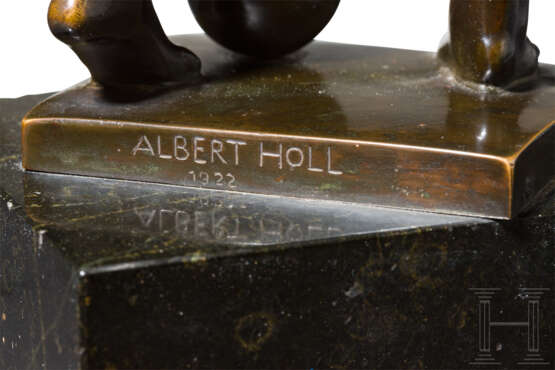 Albert Holl (1890 - 1970) - Bronzeskulptur "Stehender Knabe mit Kugel", datiert 1922 - Foto 4