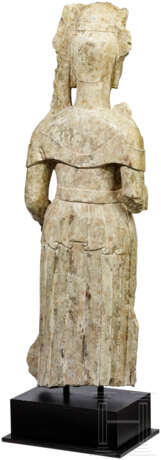 Figur eines stehenden Bodhisattvas, China, Nördliche Qi-Dynastie (550 - 577) - photo 2