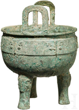 Ein archaischer Dreibeinkessel (Ding), China, westliche Zhou-Dynastie, 10./9. Jahrhundert vor Christus - photo 3