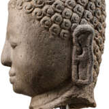 Großer Buddha-Kopf aus Vulkangestein, Borobudur/Java, 9. Jahrhundert - фото 5
