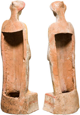 Zwei polychrome Frauenstatuetten, Griechenland, 5. Jahrhundert vor Christus - photo 2