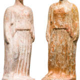 Zwei polychrome Frauenstatuetten, Griechenland, 5. Jahrhundert vor Christus - фото 1