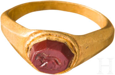 Goldring mit Löwen-Intaglio, römisch, 3. Jahrhundert