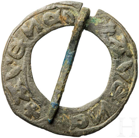 Ringfibel, gotisch, 14. Jahrhundert - photo 1