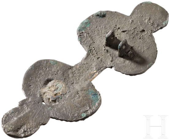 Gleichseitige Silberfibel, slawisch, Südosteuropa, 6. Jahrhundert - фото 2