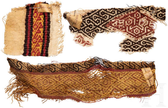 Drei Textilfragmente, Peru, Nazca und Chancay, 100 vor Christus - 600 n. Chr. bzw. 900 - 1460 - photo 1
