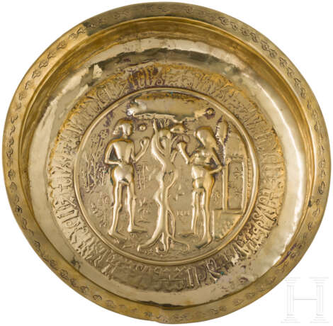 Beckenschlägerschüssel mit Adam & Eva-Motiv, Nürnberg, um 1500 - Foto 1