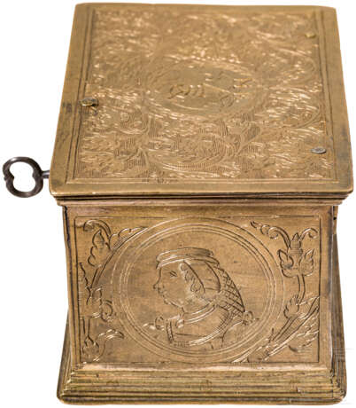 Vergoldetes, graviertes Renaissancekästchen, süddeutsch, datiert 1549 - photo 4