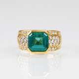 Exzellenter Smaragd-Brillant-Ring - фото 1
