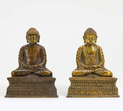  Paar Buddha Akshobhya mit Vajra auf Thron - photo 1