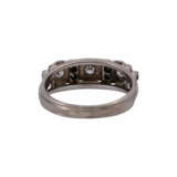 Ring mit Brillanten und Diamanten, zusammen ca. 0,25 ct, - фото 4