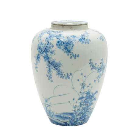 Blau-weiße Deckelvase. CHINA, um 1900. - фото 3