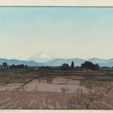 Yoshida, Hiroshi (1876 - 1950). HolzschnitTiefe: Fuji from Musashino - фото 1