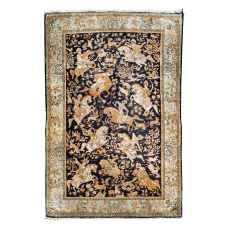Orientteppich aus Seide. 20. Jahrhundert, 223x144 cm. - фото 1