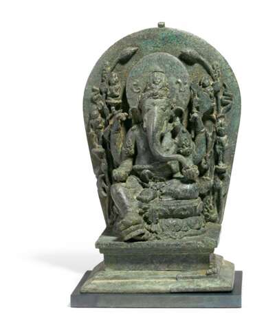 Seltene und große Darstellung des Ganesha - photo 1