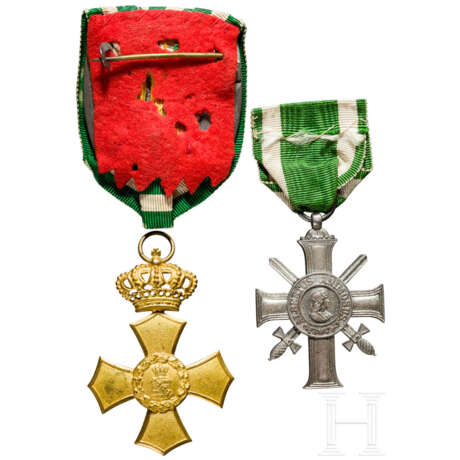 Albrechtskreuz mit Schwertern und Ehrenkreuz mit Krone - Foto 2