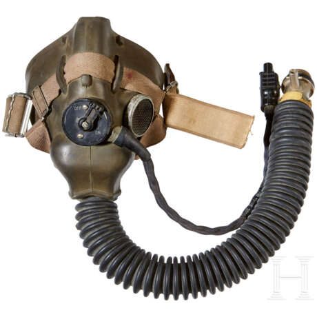 An RAF Oxygen Mask - photo 2
