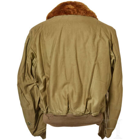An AAF Flight Jacket for Aviation Personnel - фото 4