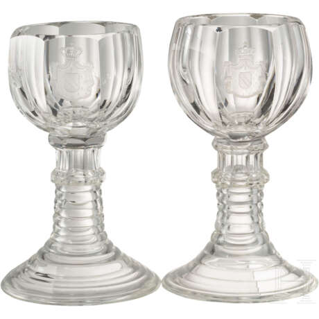 Zwei Kristallglas-Likörgläser mit dem Wappen der Großherzöge von Baden - photo 1