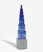Hella De Santarossa. Der blaue Obelisk (Modell)