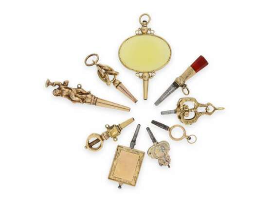 Uhrenschlüssel: kleine Sammlung seltener, goldener Spindeluhrenschlüssel, darunter eine Rarität: "4-Coulour Bedhook Key", ca.1750-1820 - photo 1