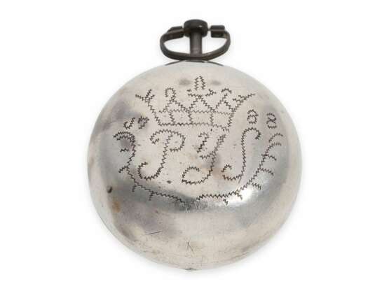 Taschenuhr: hochinteressante, frühe englische Doppelgehäuse-Spindeluhr mit extrem seltenem Gehäuse und Datum, vermutlich Jean Le Maire London 1688 - Foto 8