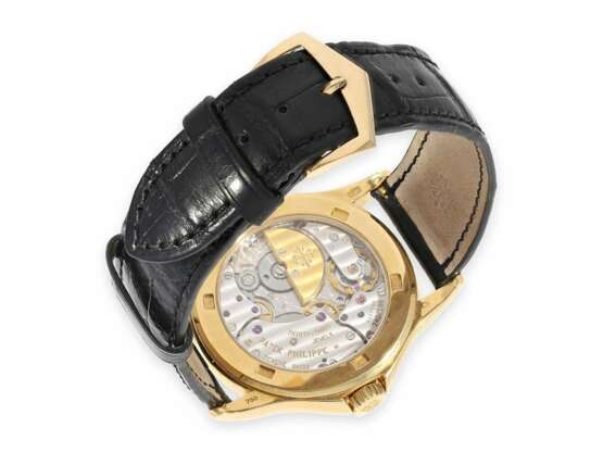 Armbanduhr: hervorragend erhaltene Patek Philippe "Worldtime" Ref. 5110, ca. 2002 - Foto 2