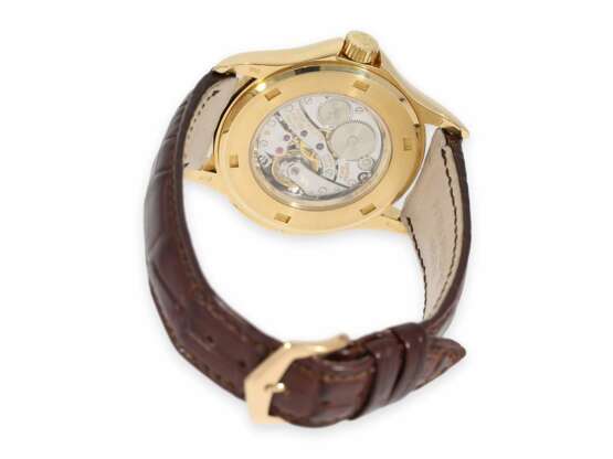 Armbanduhr: hochwertige, komplizierte Patek Philippe Herrenuhr "Travel Time" Ref. 5134 von 2002 mit Stammbuchauszug - photo 3