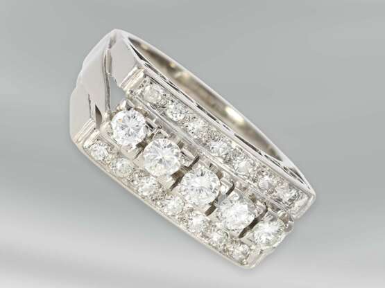 Ring: schöner und sehr dekorativer vintage Brillant-Goldschmiedering, Brillanten von insgesamt ca. 1ct - фото 1