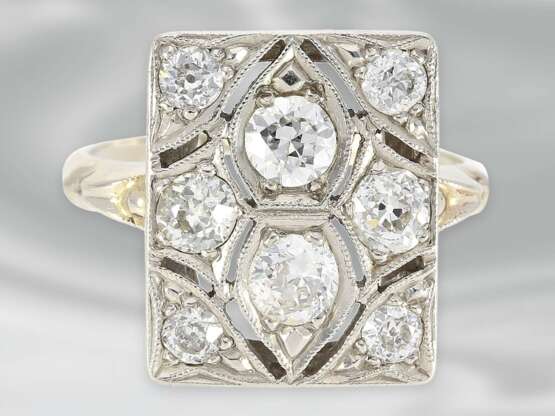 Ring: dekorativer Art déco Ring mit Diamanten, insgesamt ca. 1,36, 14K Weißgold - фото 1
