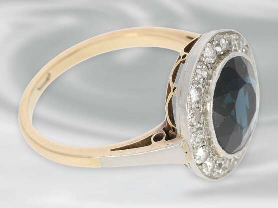Ring: sehr schöner Art déco Ring mit Diamanten und blauem Farbstein, 14K Roségold & Platin - Foto 3