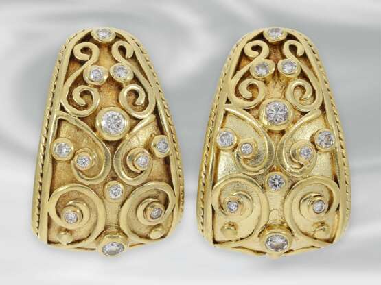 Ohrschmuck: dekorativ und aufwändig gearbeitete Ohrringe mit Brillanten, ca. 0,5ct, 18K Gelbgold, vermutlich ein Unikat - Foto 1