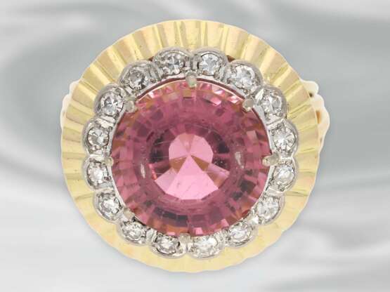 Ring: sehr dekorativer und ausgefallen gefertigter vintage Goldschmiedering mit großem Turmalin und Diamantbesatz - фото 4