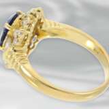 Ring: dekorativer Saphirring mit Diamanten, insgesamt ca. 1,64ct, 18K Gelbgold - photo 3