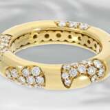 Ring: hochwertiger Gelbgoldring mit sehr dekorativem Brillantbesatz, ca. 1,32ct, 18K Gold - Foto 3