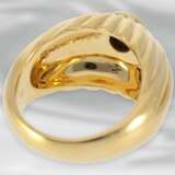 Ring: dekorativer hochwertiger Gelbgoldring mit Saphircabochon, 18K Gold, signiert Cartier - фото 3