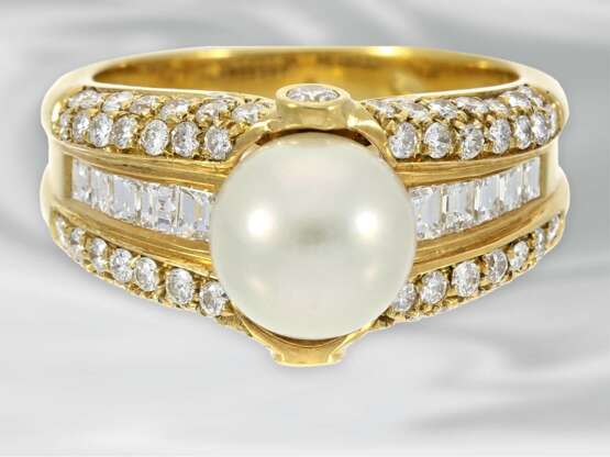 Ring: attraktiver Zuchtperlenring mit Diamanten, ca. 2,1ct, 18K Gold, neuwertig, NP lt. Etikett über 5000,-€ - фото 1