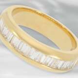Ring: 18K goldener, ungewöhnlicher Halbmemoire-Ring mit feinen Baguette-Diamanten, ca. 0,6ct, neuwertig - Foto 2