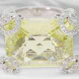 Ring: ausgefallener, neuwertiger Designerring von Gucci, besetzt mit zahlreichen Brillanten und großem Lemon-Quarz - photo 4