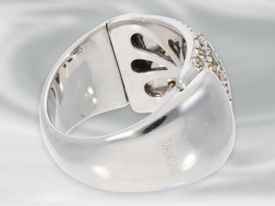 Ring: breiter, moderner und attraktiver Pavéring mit fancy Brillanten, ca. 2,1ct, 18K Weißgold, neuwertig! - photo 3