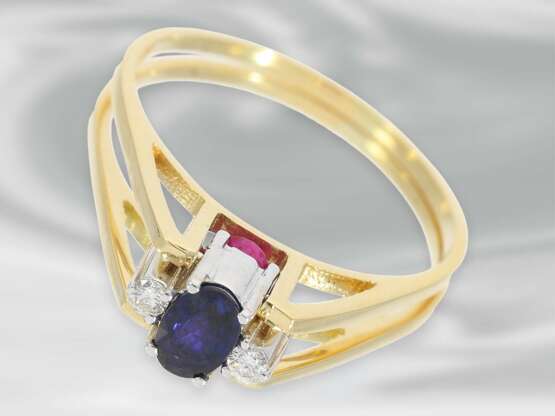 Kette/Collier/Armband/Ring: sehr attraktives und nahezu neuwertig erhaltenes Schmuckset mit Saphiren und Brillanten, schöne Qualität, 18K Gold - фото 4