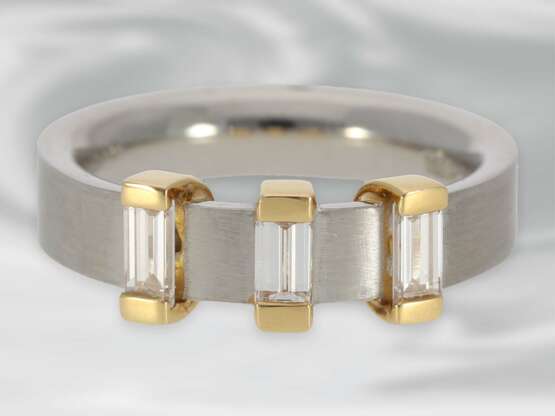 Ring: moderner Designerring aus Platin, hochfeiner Diamantbesatz von 0,74ct, neuwertig und ungetragen, NP lt. Etikett über 8000,-€ - photo 2