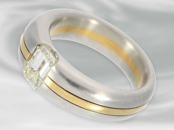 Ring: äußerst hochwertiger und massiv gefertigter Platinring mit Diamantbesatz, ca. 0,85ct, NP ca. 8000,-€ - Foto 4