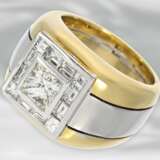 Ring: schwerer und massiver, äußerst hochwertiger und ehemals sehr teurer Diamant-Goldschmiedering, ca. 2,33ct, ungetragen! - фото 1